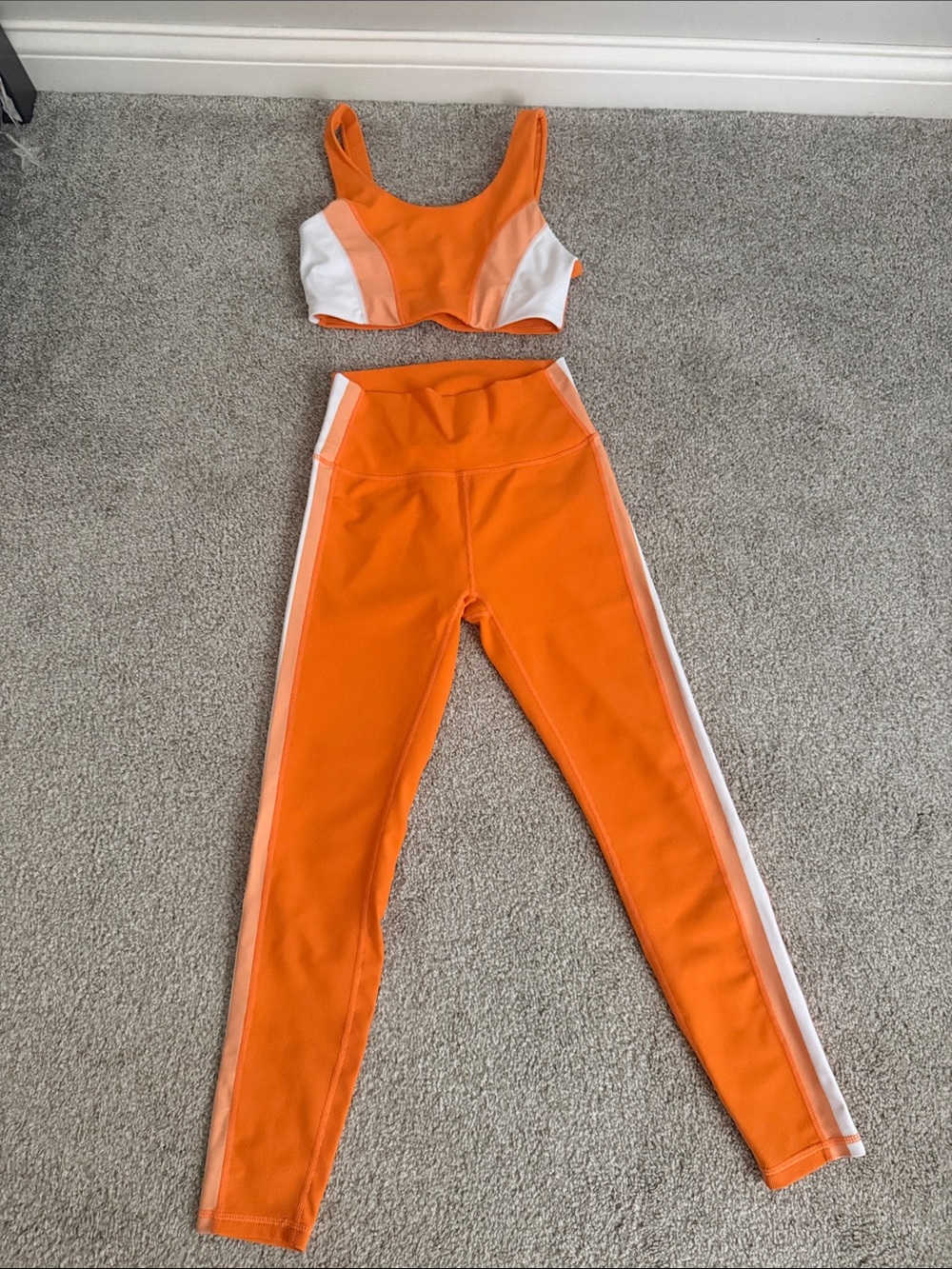Orange Colorblock High-Waist Leggings & Sports Bra Set - Picture 1 of 2